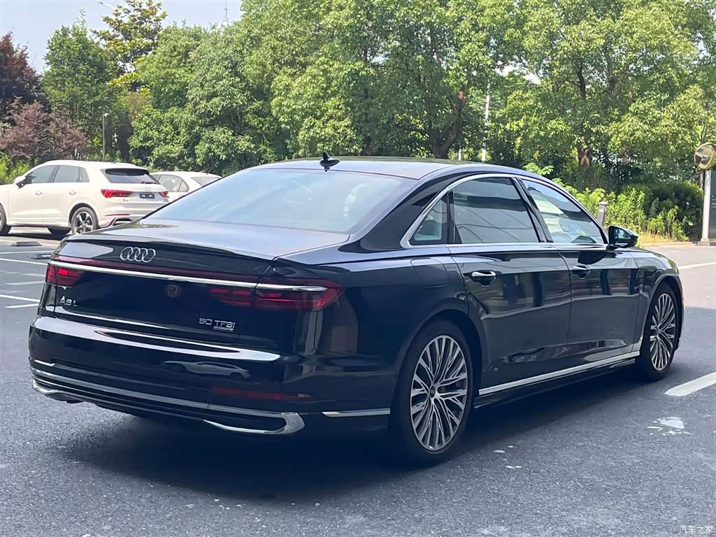 Audi A8L, 2025 все фото