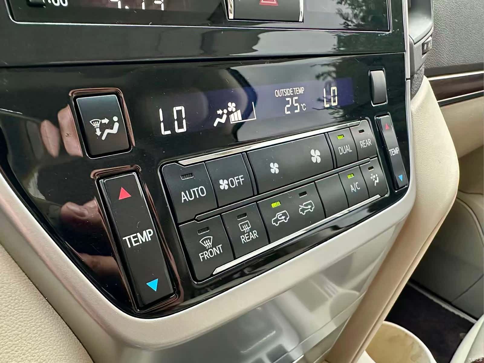 Toyota Land Cruiser, 2020 19