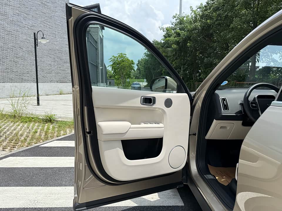 Li Auto Ideal L8