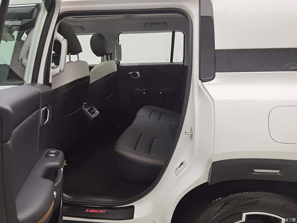 BAIC BJ30, 2025 15