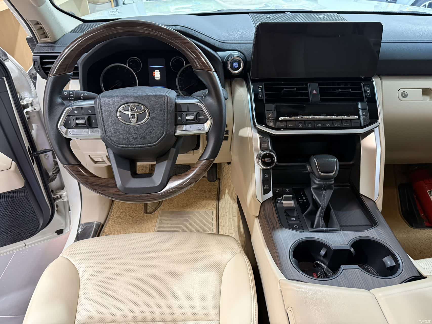 Toyota Land Cruiser, 2023 7