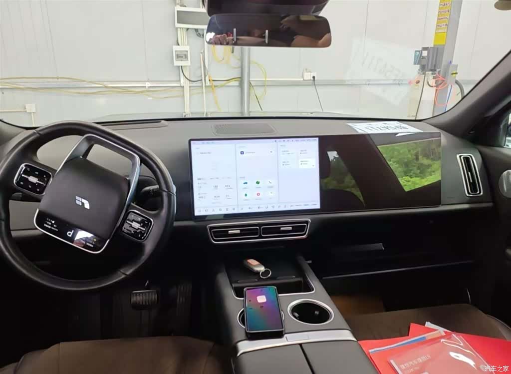 Li Auto L9, 2023 все фото