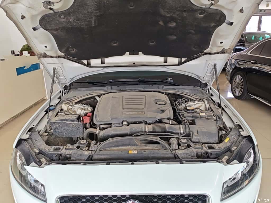 Land Rover XFL, 2018 20