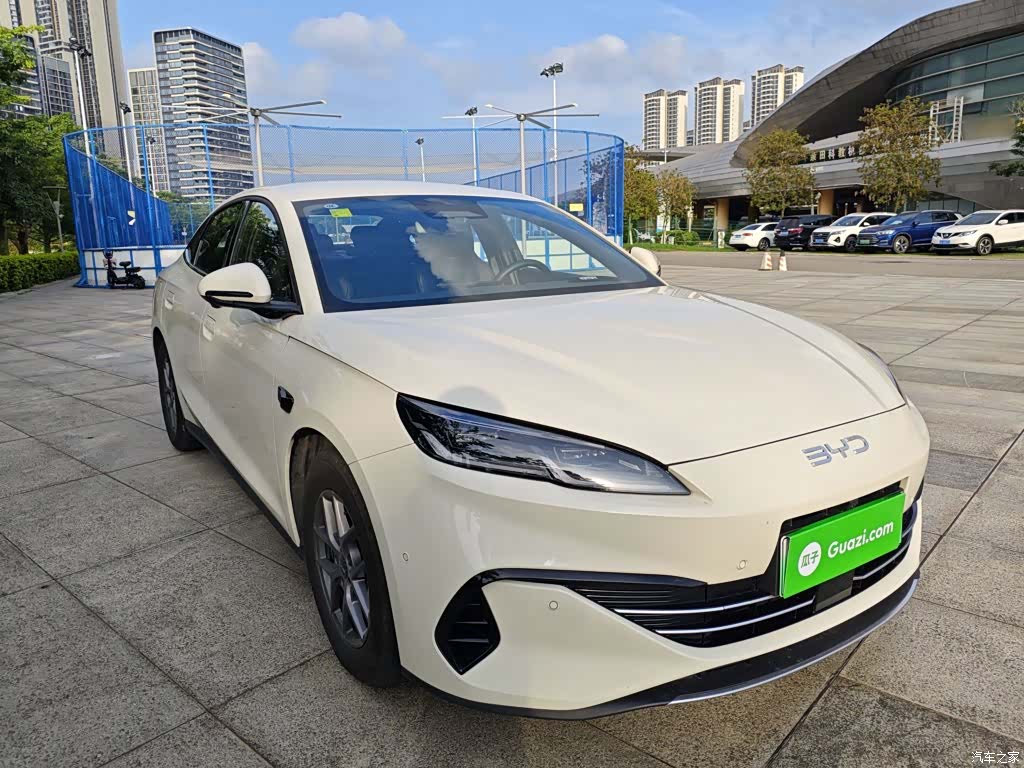 BYD Seal, 2025 13