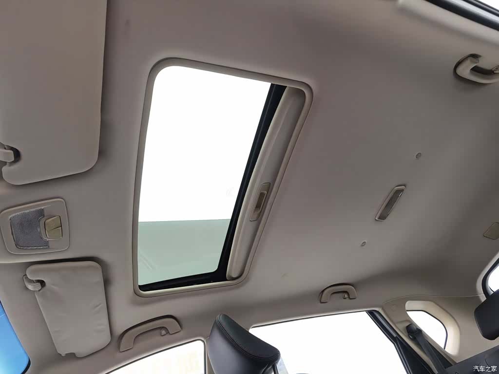 Wuling 560, 2016 14