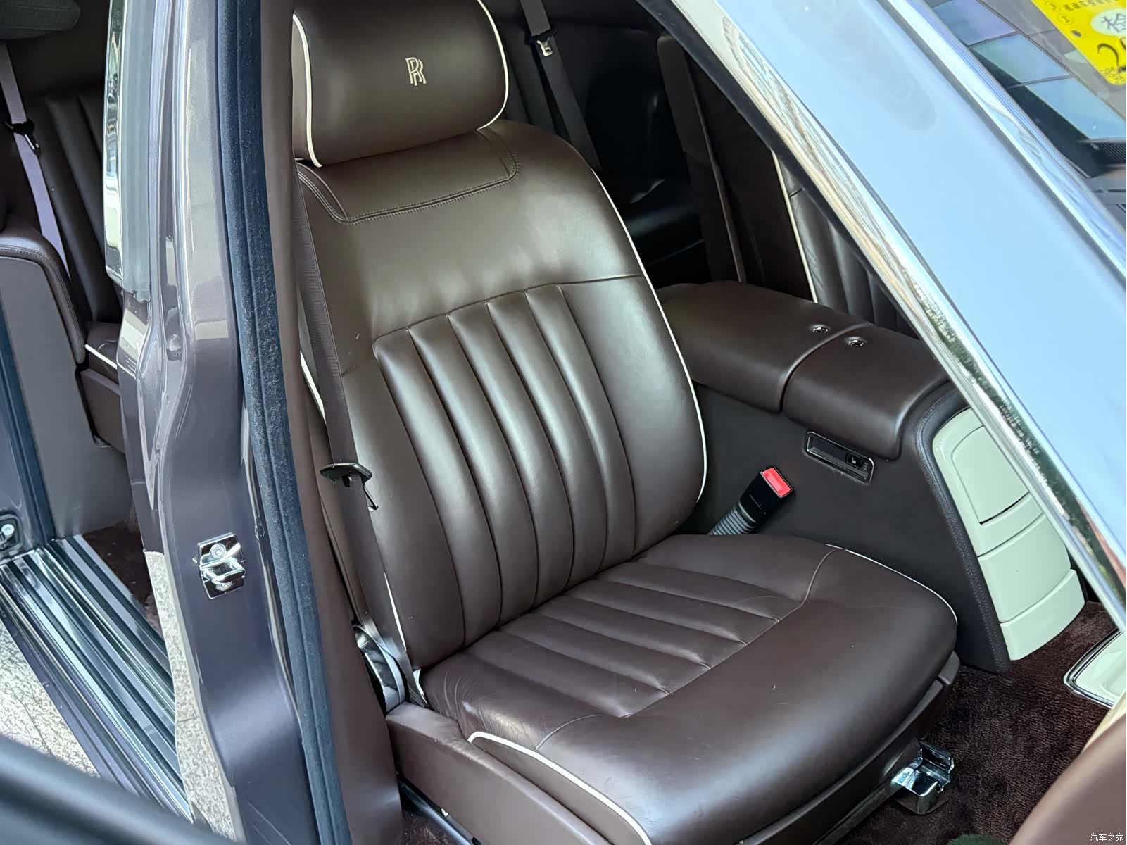 Rolls-Royce Phantom, 2012 17