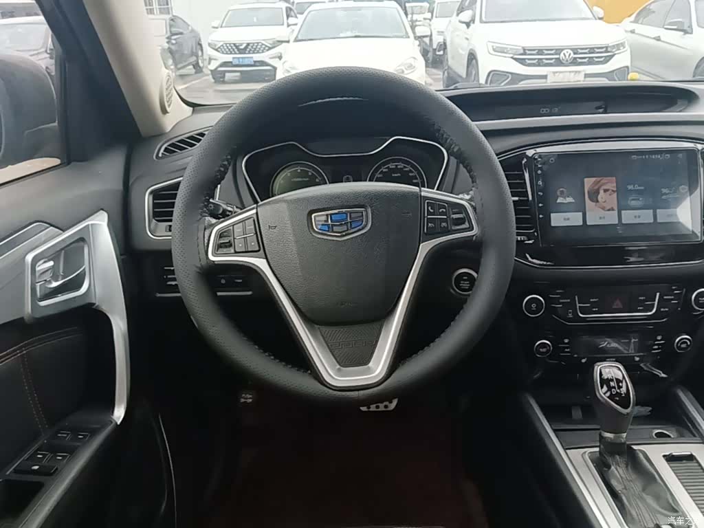Geely X6, 2016 11