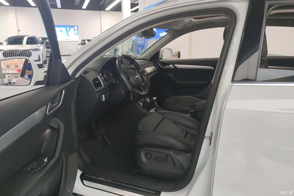 Audi Q3, 2015 9