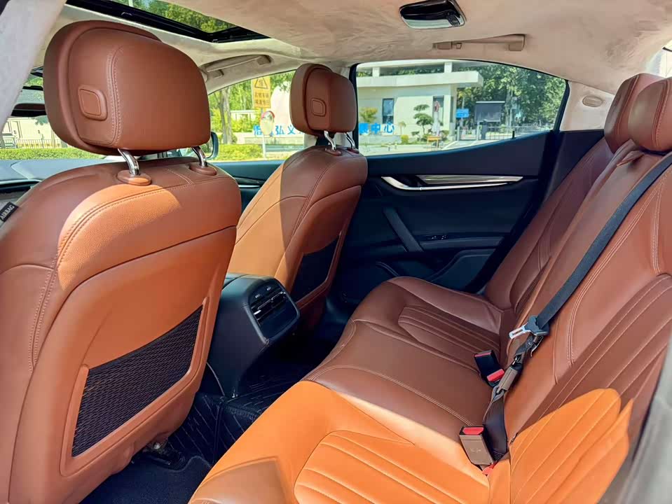 Maserati Ghibli Maserati Ghibli