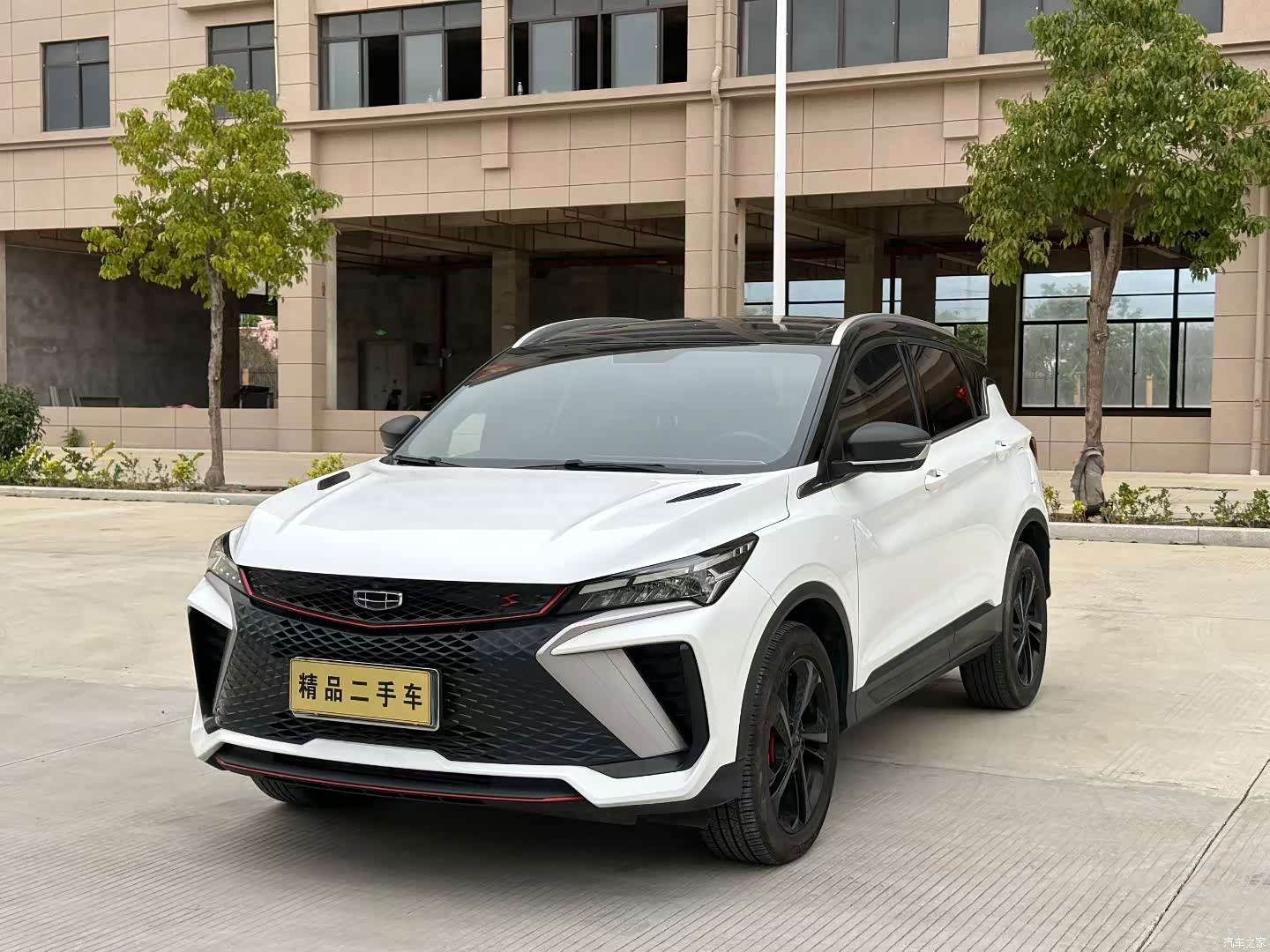 Geely Coolray, 2022 1