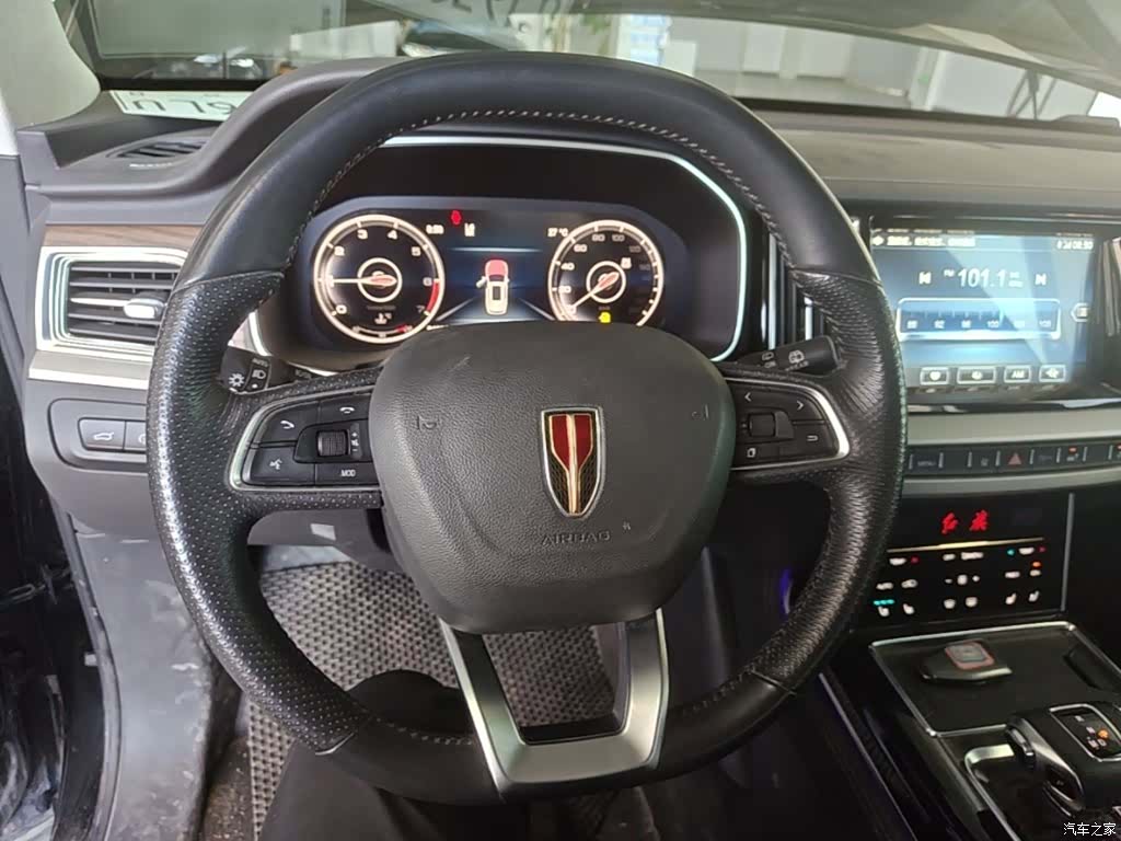 Hongqi HS7, 2023 7