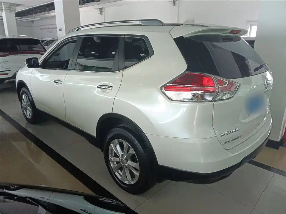 Nissan Qijun