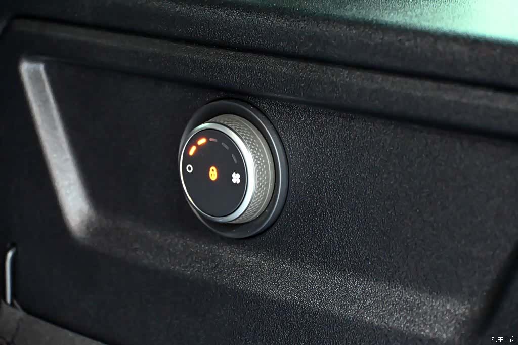 Land Rover Defender, 2024 37