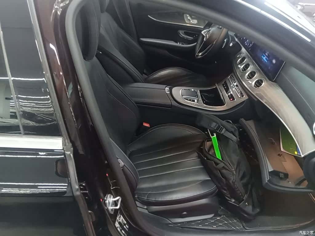 Mercedes-Benz E-Class, 2021 25