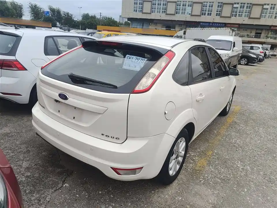 Ford Fox