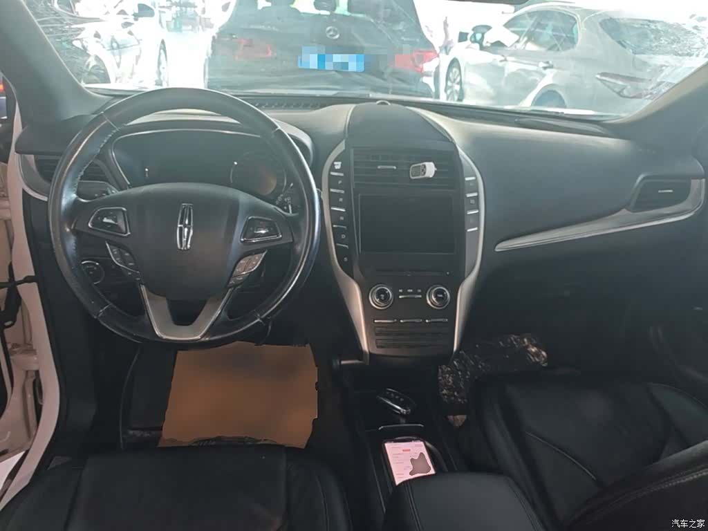 Lincoln MKC, 2018 10