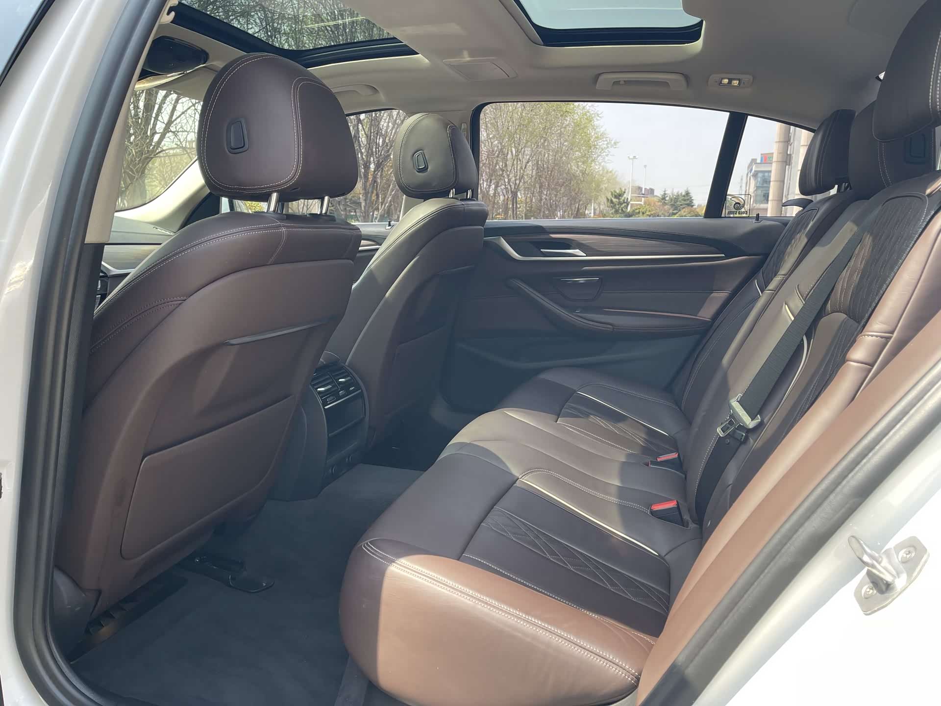 BMW 5 Series, 2018 6