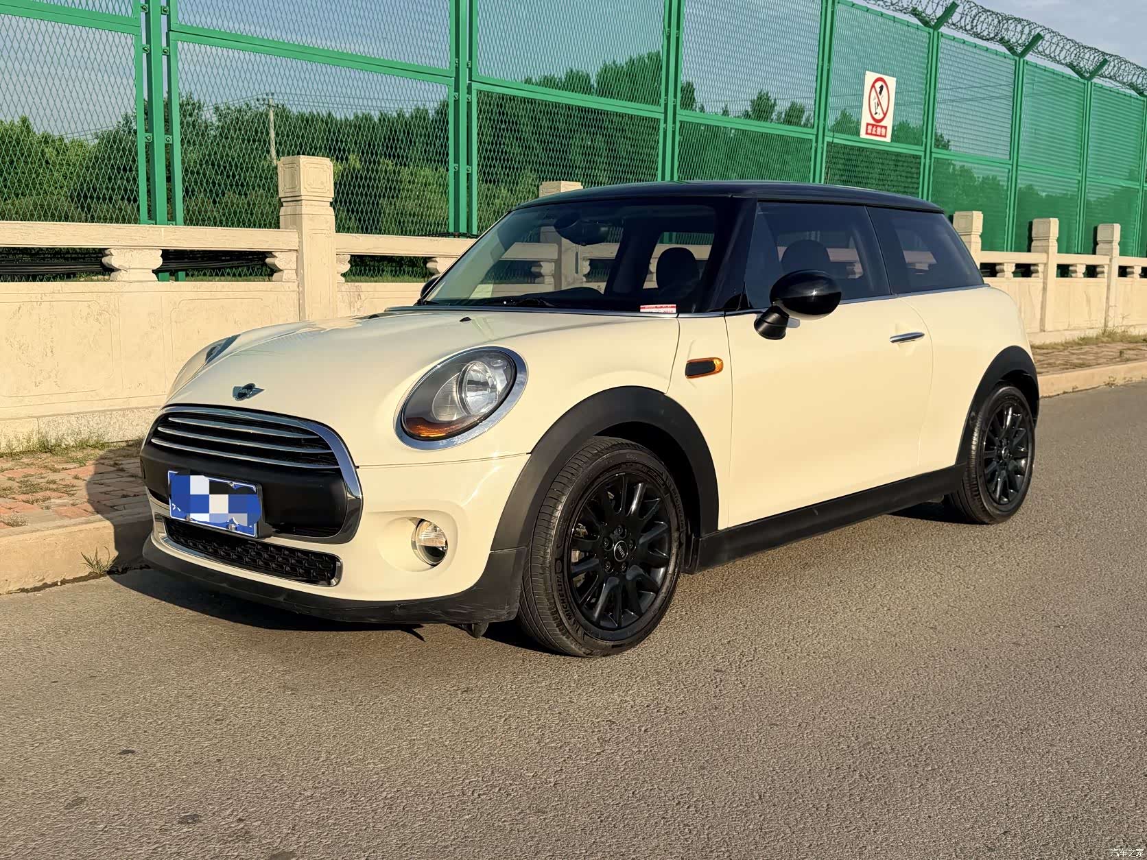 Mini ONE, 2017 1