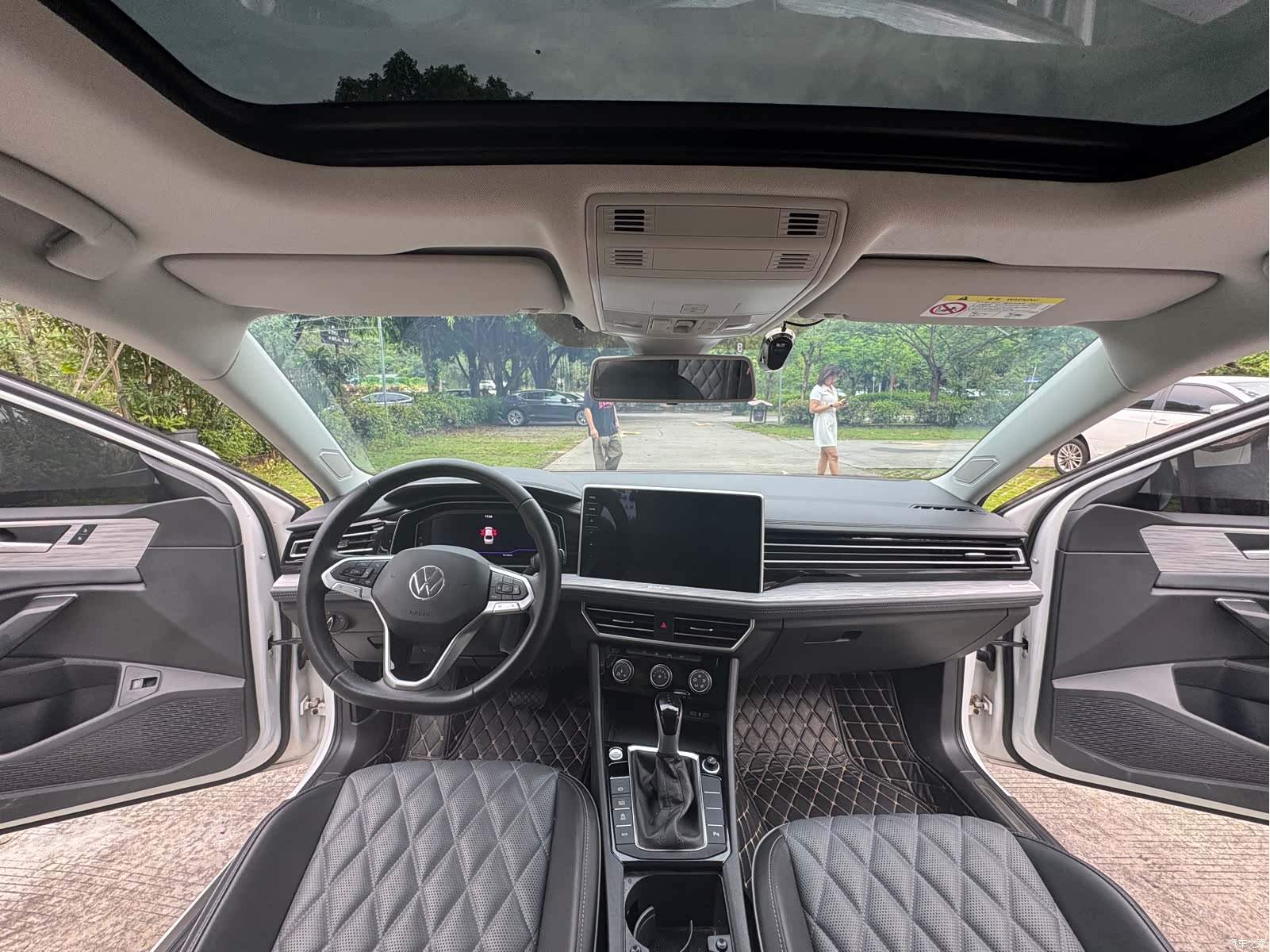 Volkswagen Sagitar, 2024 8