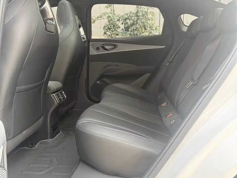 BYD Seal 06