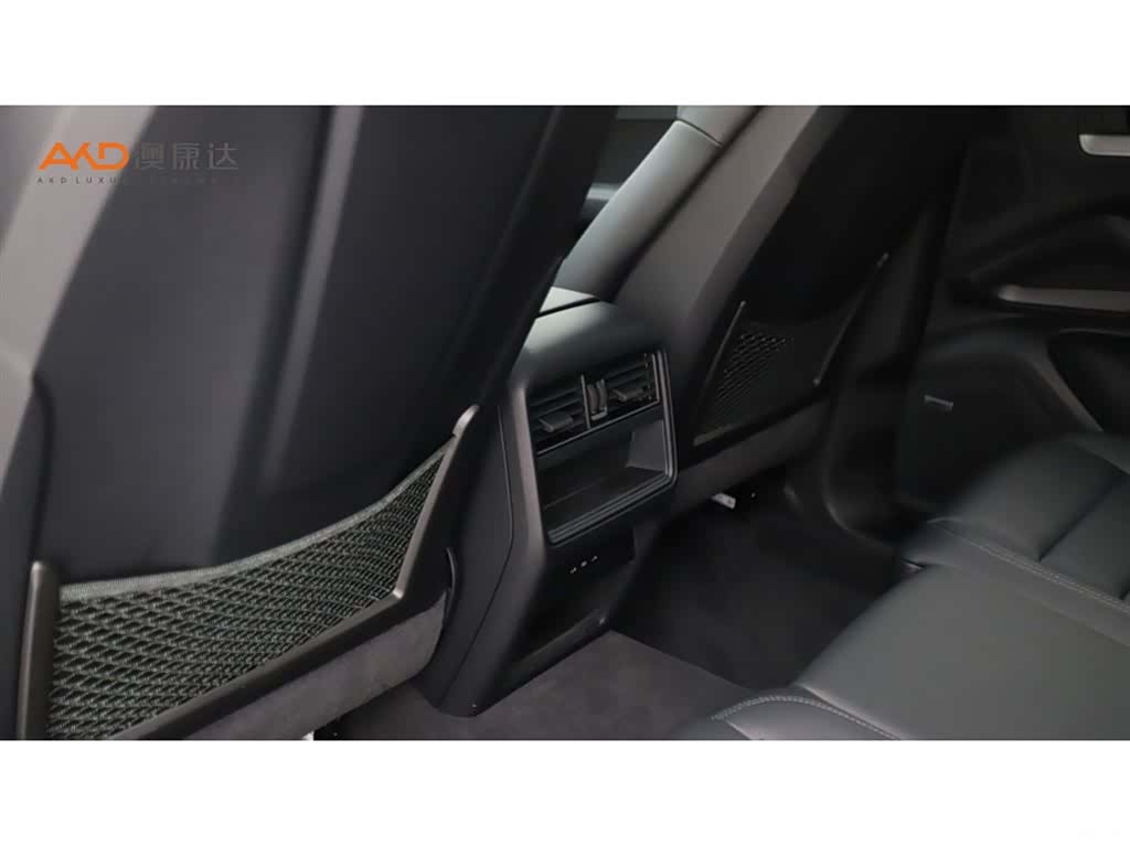 Porsche Cayenne, 2024 9