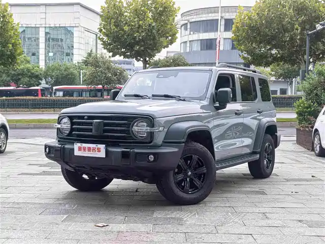 Tank 300 2022 — купить из Китая под заказ