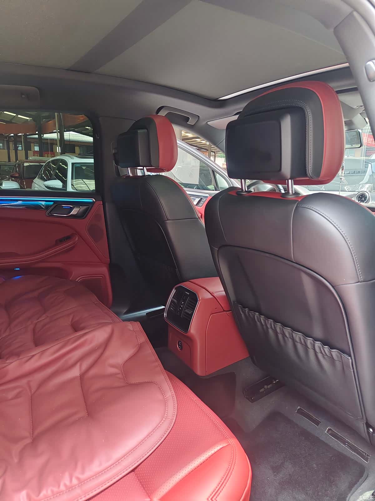 Porsche Macan, 2022 все фото