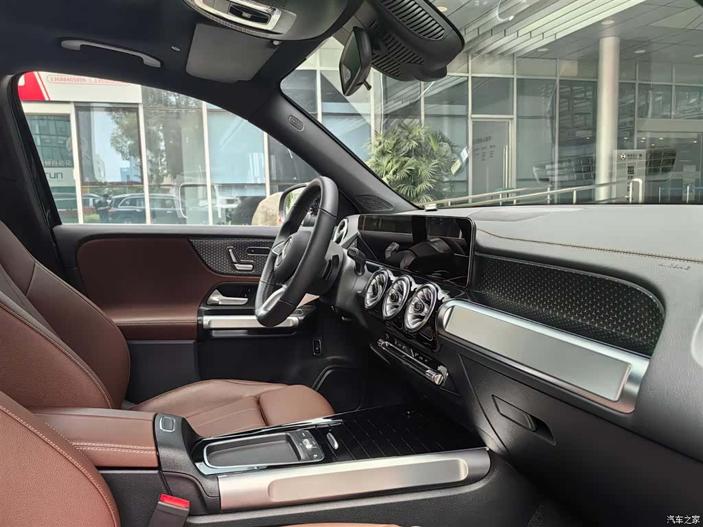 Mercedes-Benz GLB, 2025 19