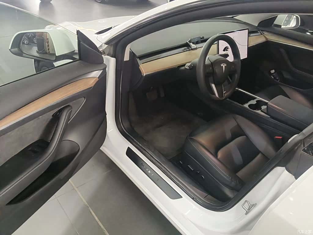 Tesla Model 3, 2021 16