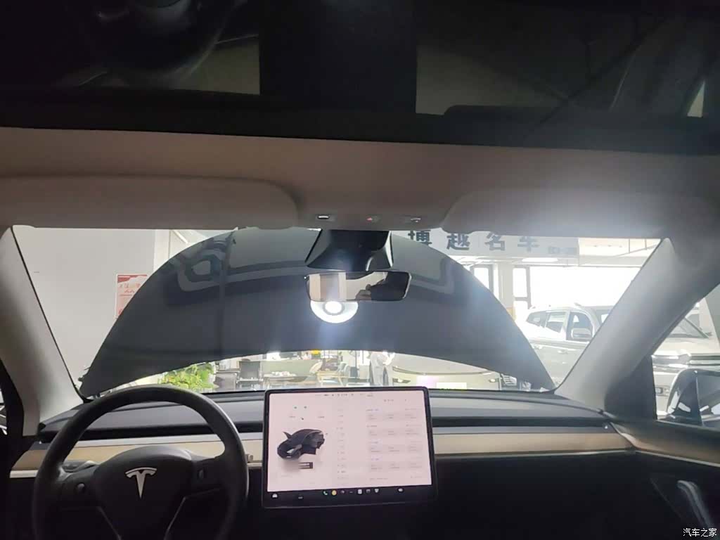 Tesla Model Y, 2022 18