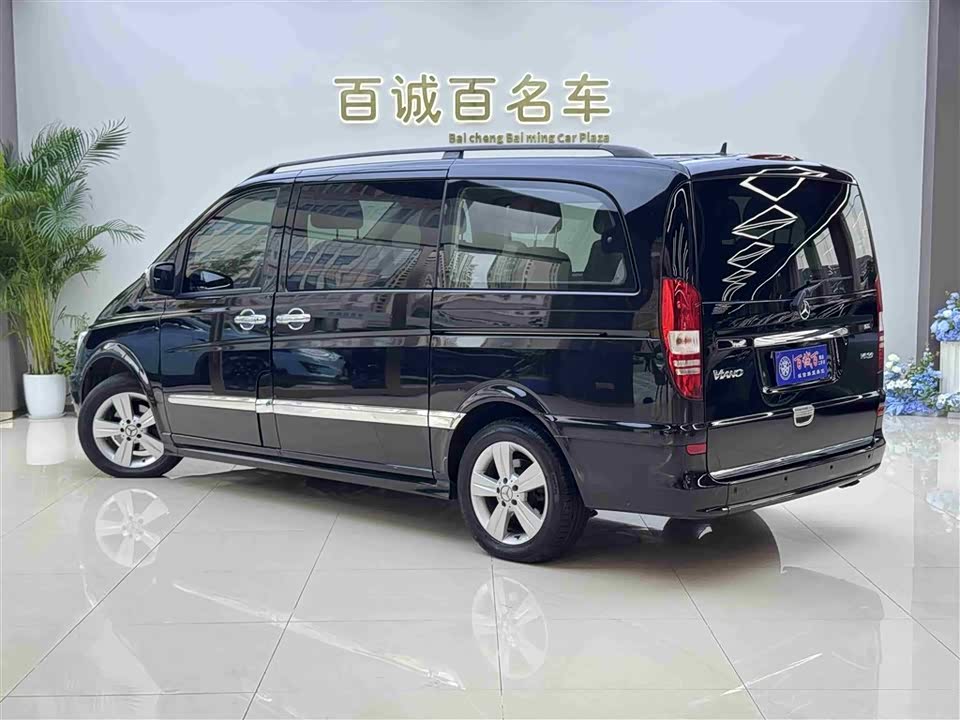 Mercedes-Benz Viano
