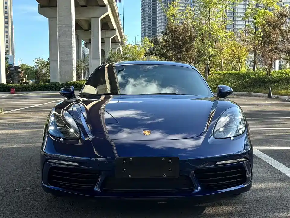 Porsche 718