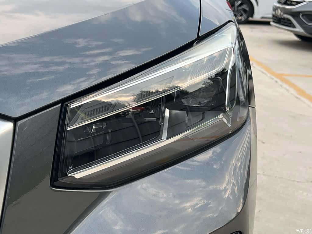 Audi Q2L, 2022 6