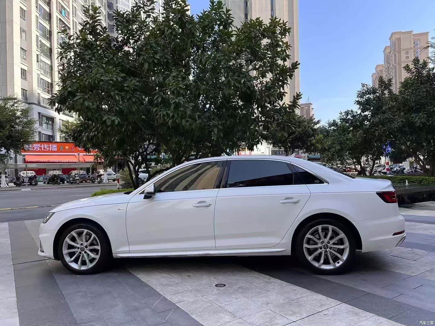 Audi A4L, 2019 4
