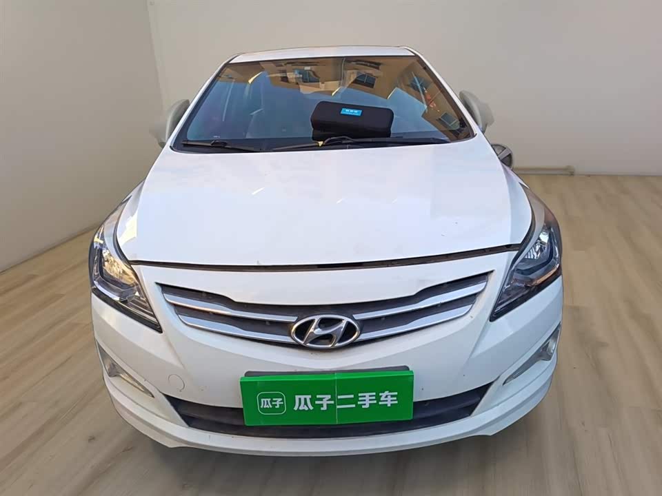Hyundai Rena