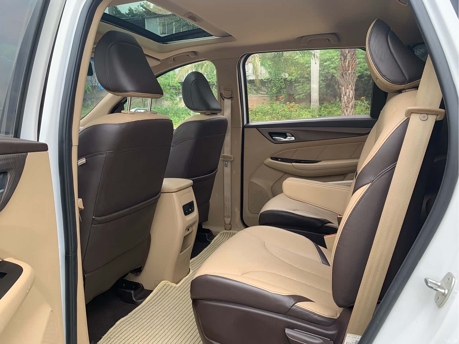 Wuling 730, 2018 8