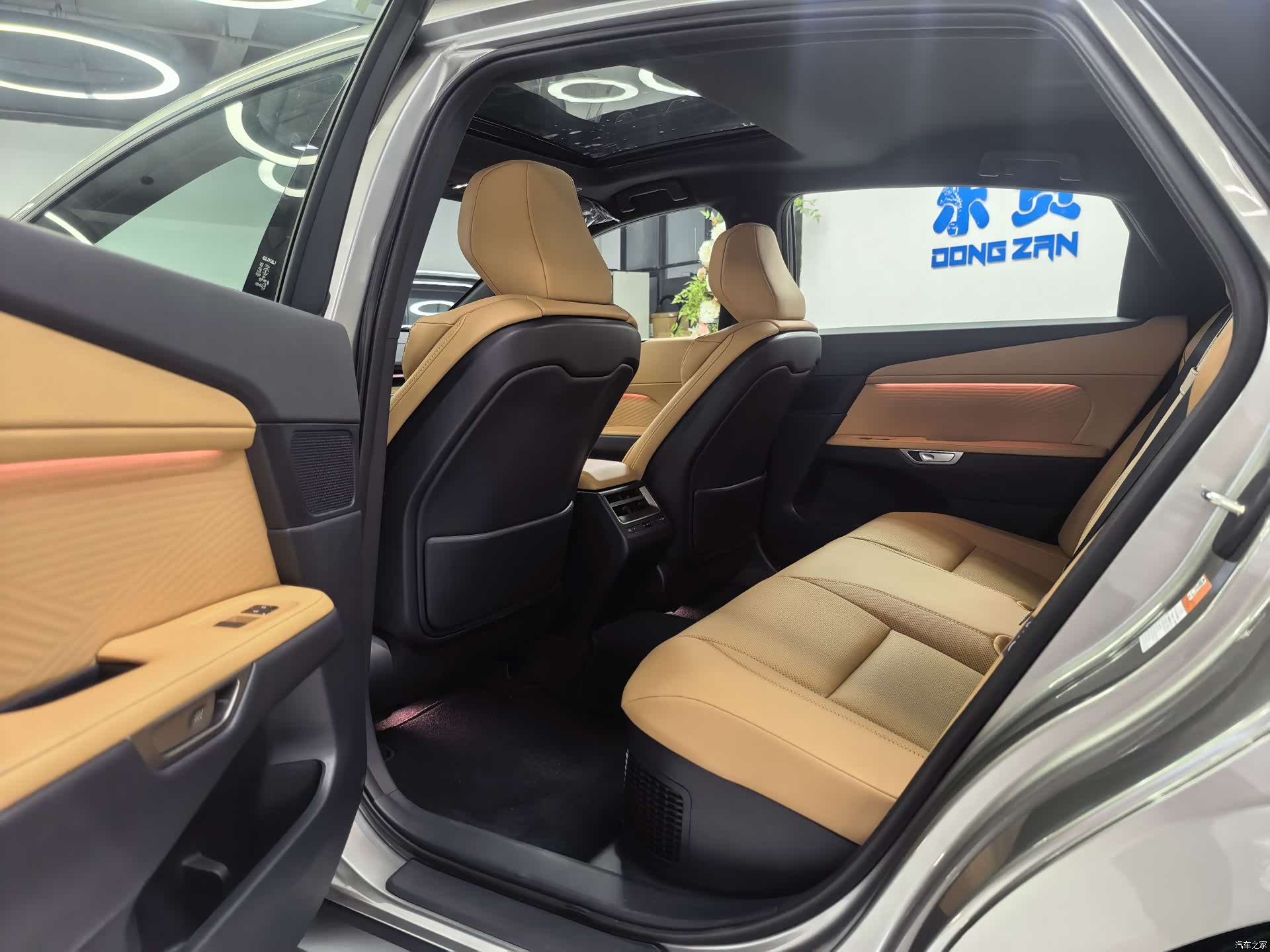Lexus ES, 2026 14