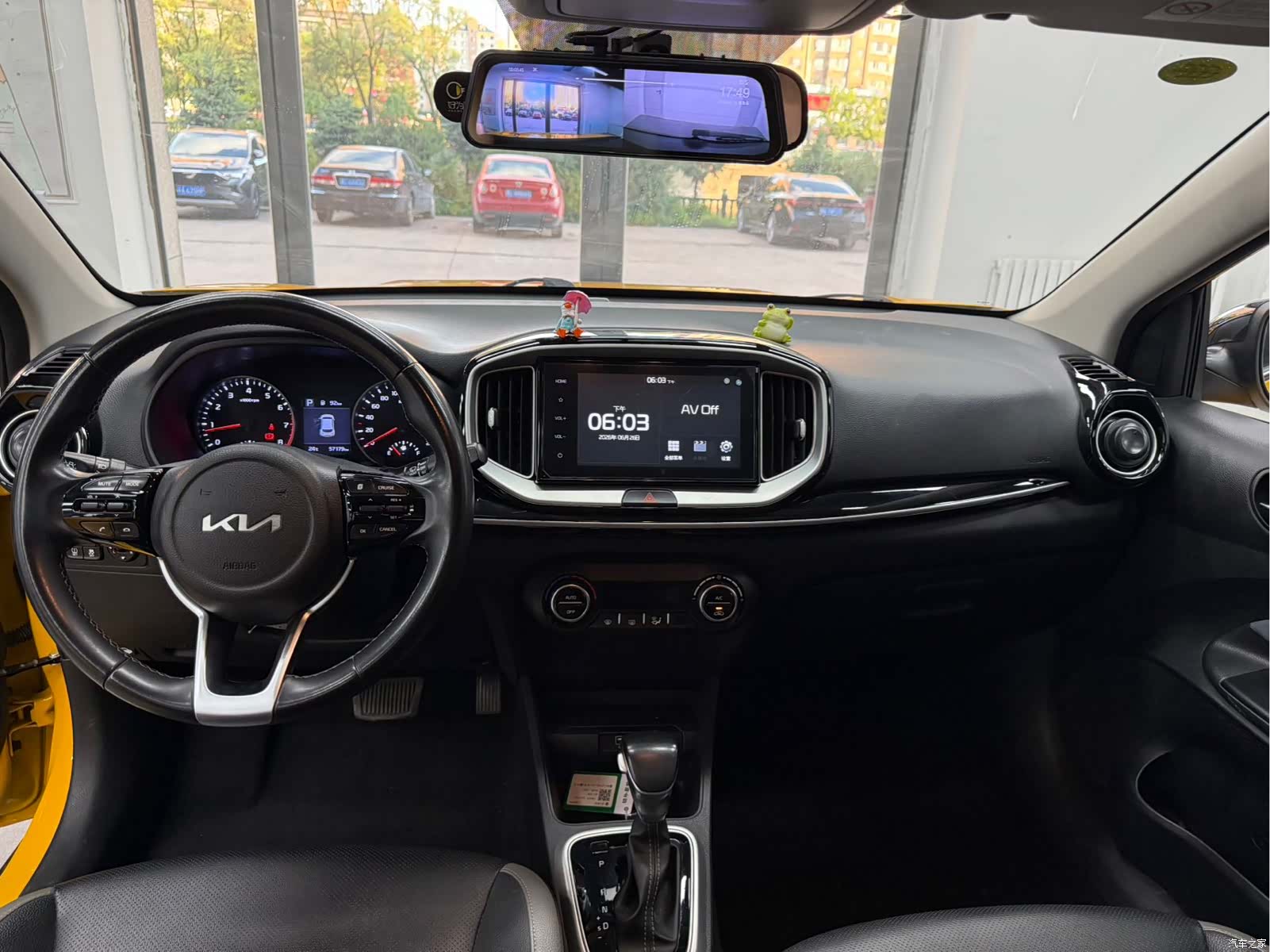 Kia KX1, 2022 12