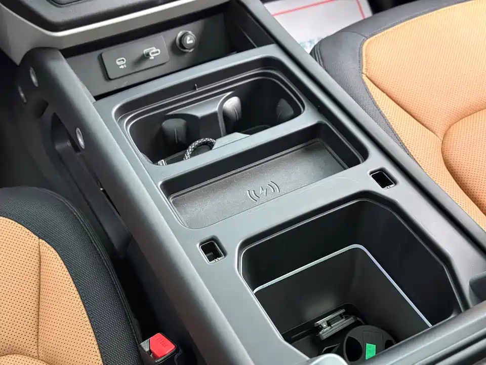 Land Rover guard