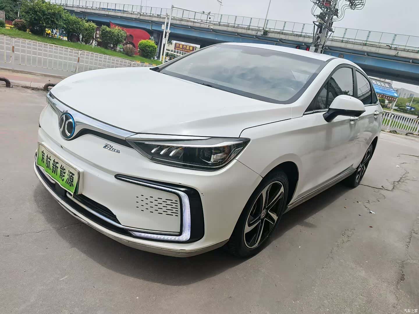 BAIC EU5