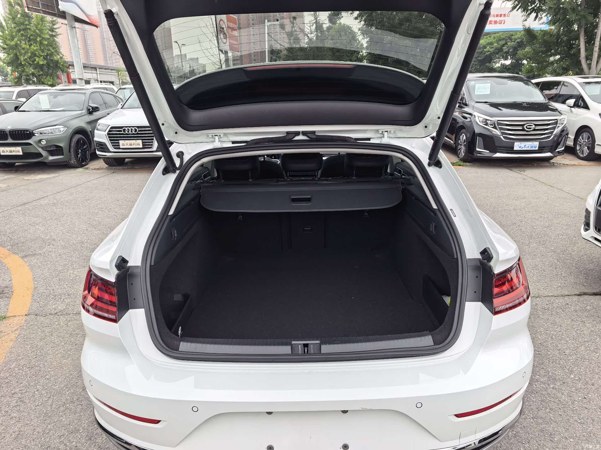 Volkswagen CC, 2023 15
