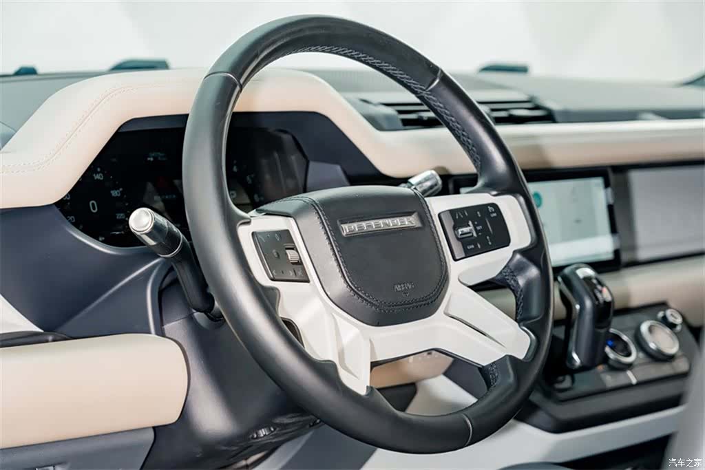 Land Rover Defender, 2021 11