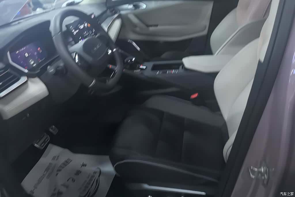 Lynk & Co 02, 2023 9