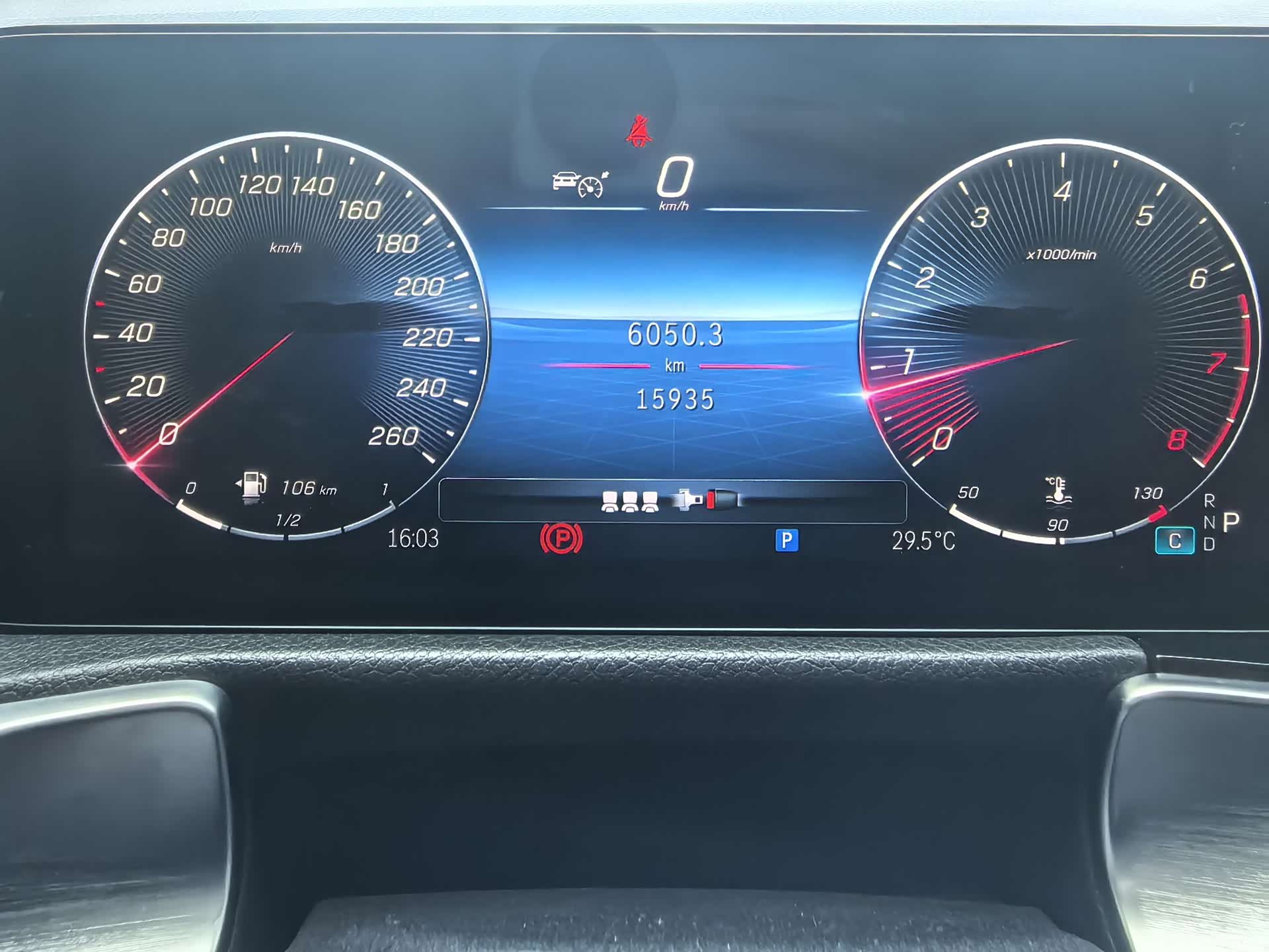 Mercedes-Benz GLB, 2024 4