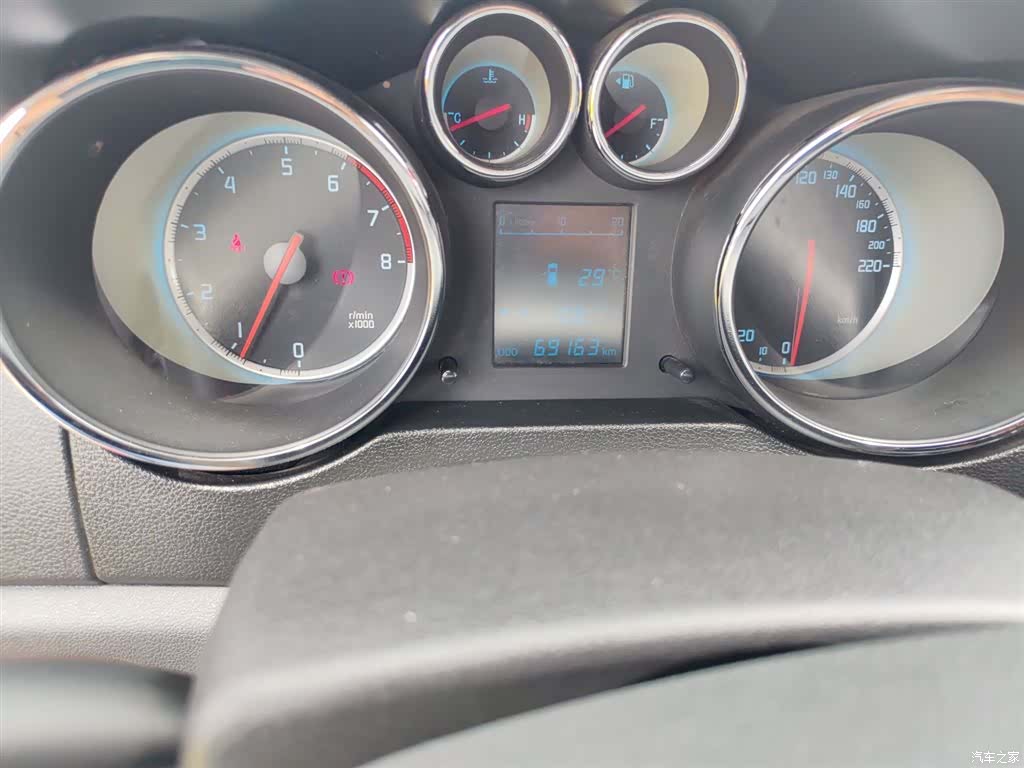 Changan CS35, 2015 3