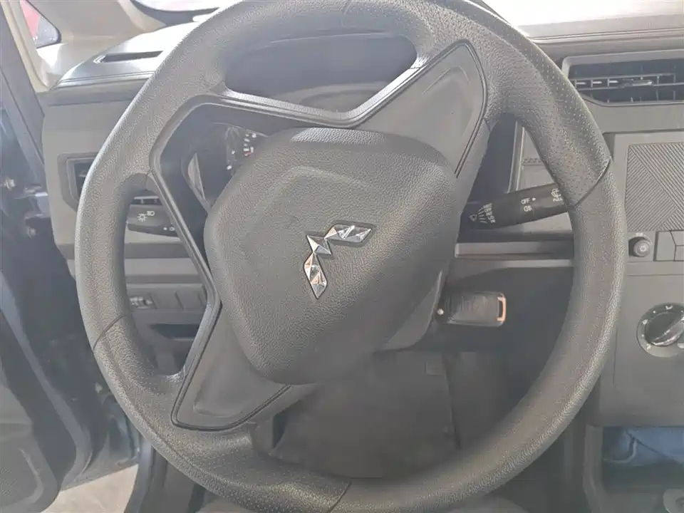 Wuling Wuling Hongguang PLUS