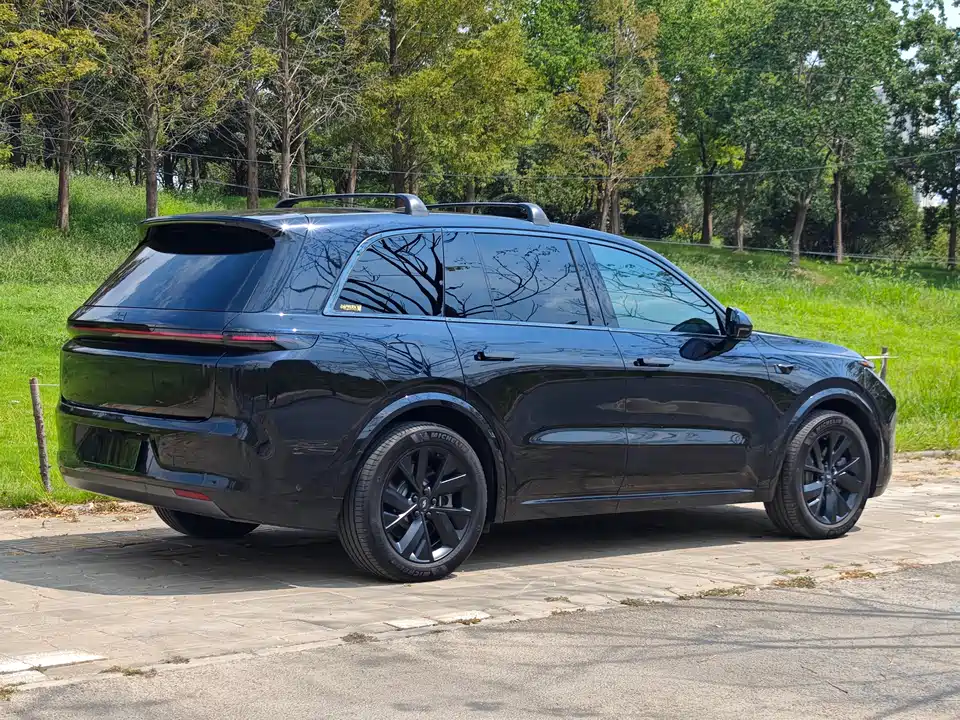 Li Auto Ideal L8