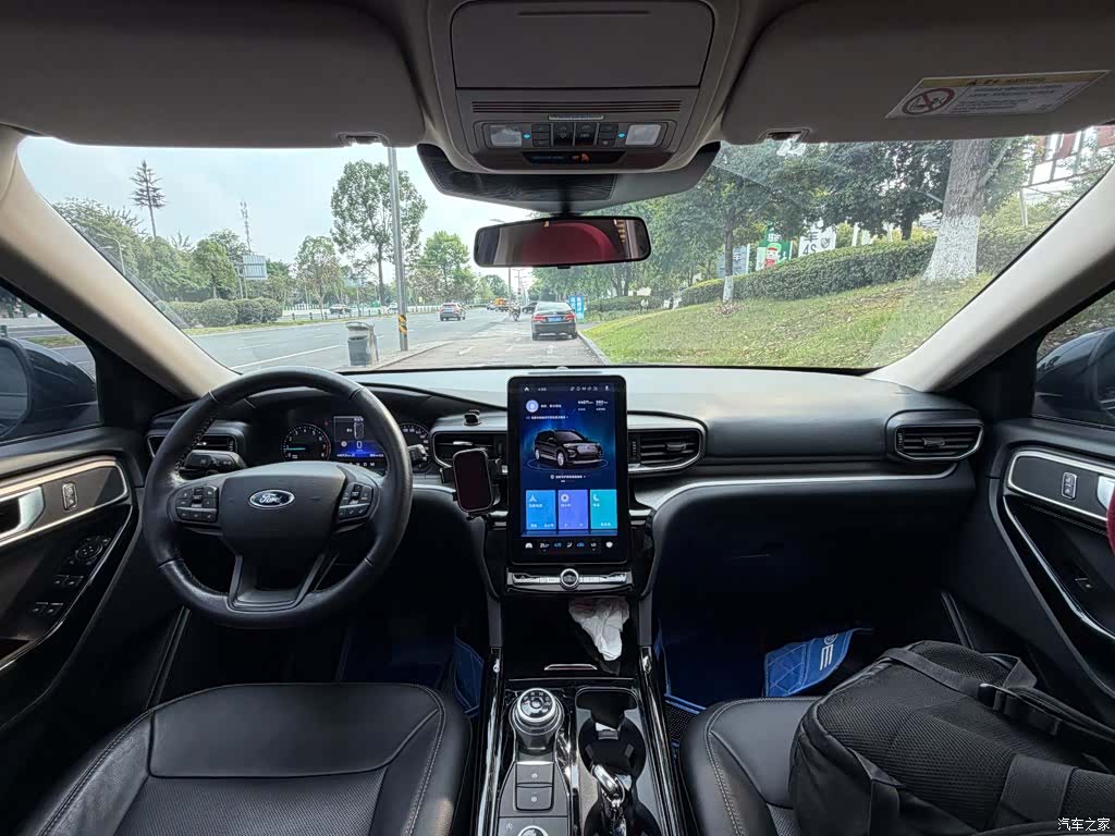 Ford Explorer, 2022 13