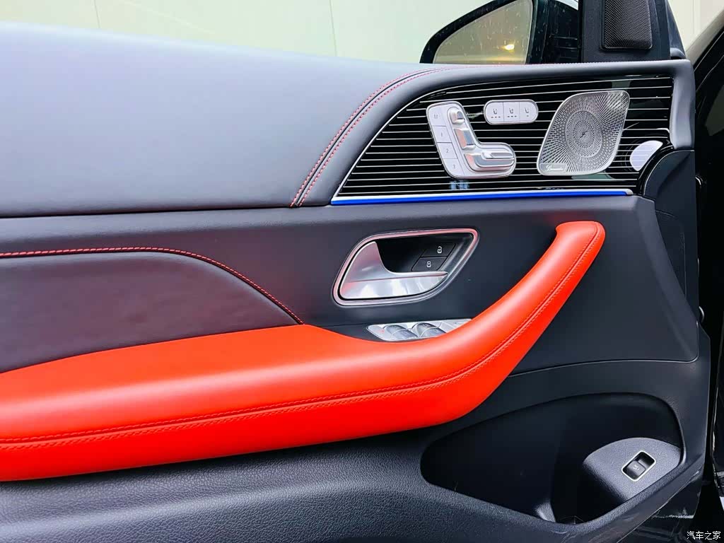 Mercedes-Benz GLE, 2024 11