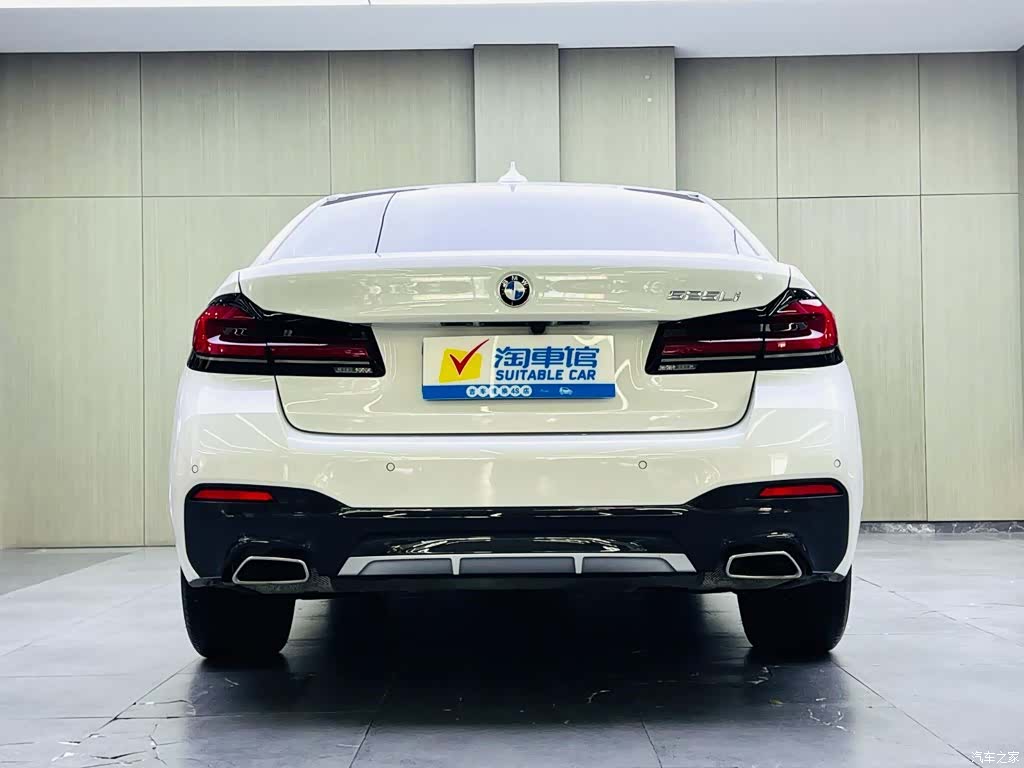 BMW 5 Series, 2022 все фото